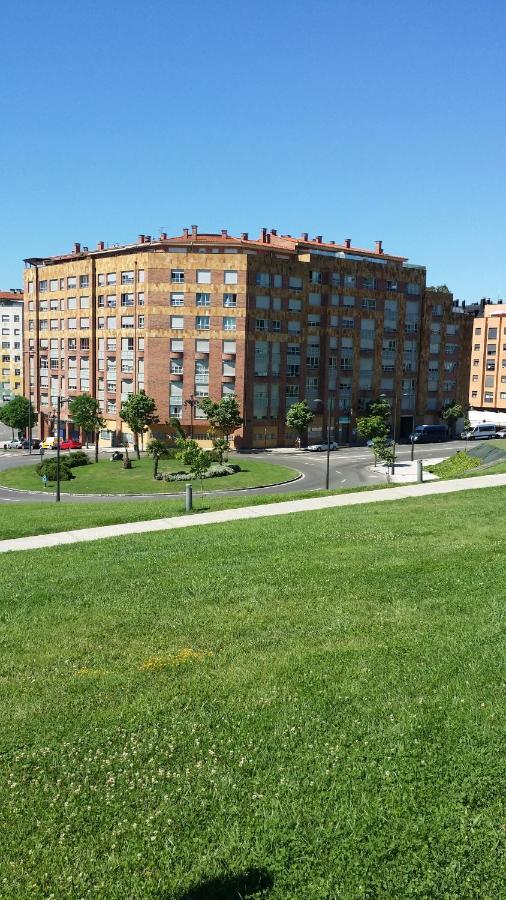 Apartamentos Chevere Rojo-Huca Oviedo Exterior foto
